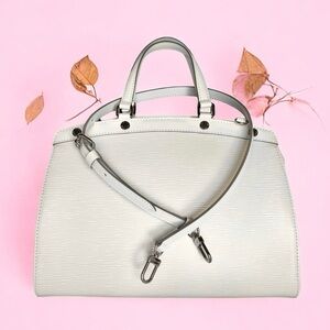 🆕💞LOUIS VUITTON Brea Tote MM Ivory Epi Leather Silve-Tone Hardware • GIFTABLE!